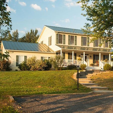 Hillbrook Inn & Spa (Adults Only) Charles Town Bagian luar foto
