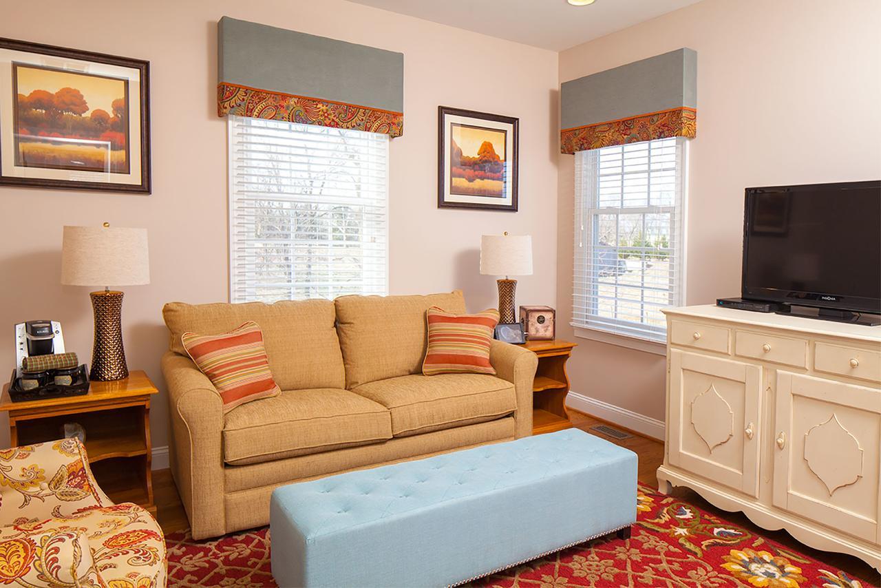 Hillbrook Inn & Spa (Adults Only) Charles Town Bagian luar foto