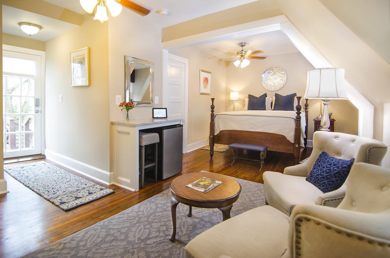 Hillbrook Inn & Spa (Adults Only) Charles Town Bagian luar foto