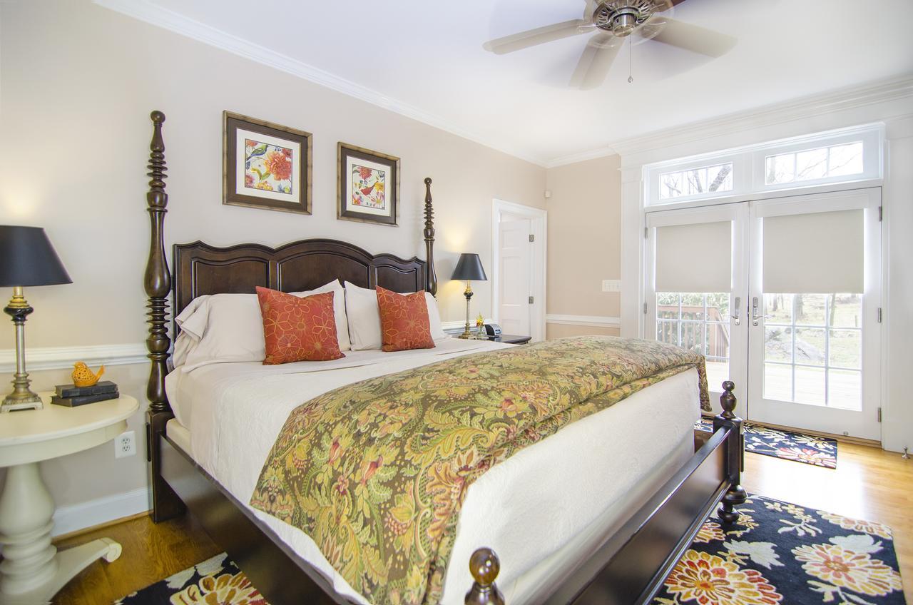 Hillbrook Inn & Spa (Adults Only) Charles Town Bagian luar foto
