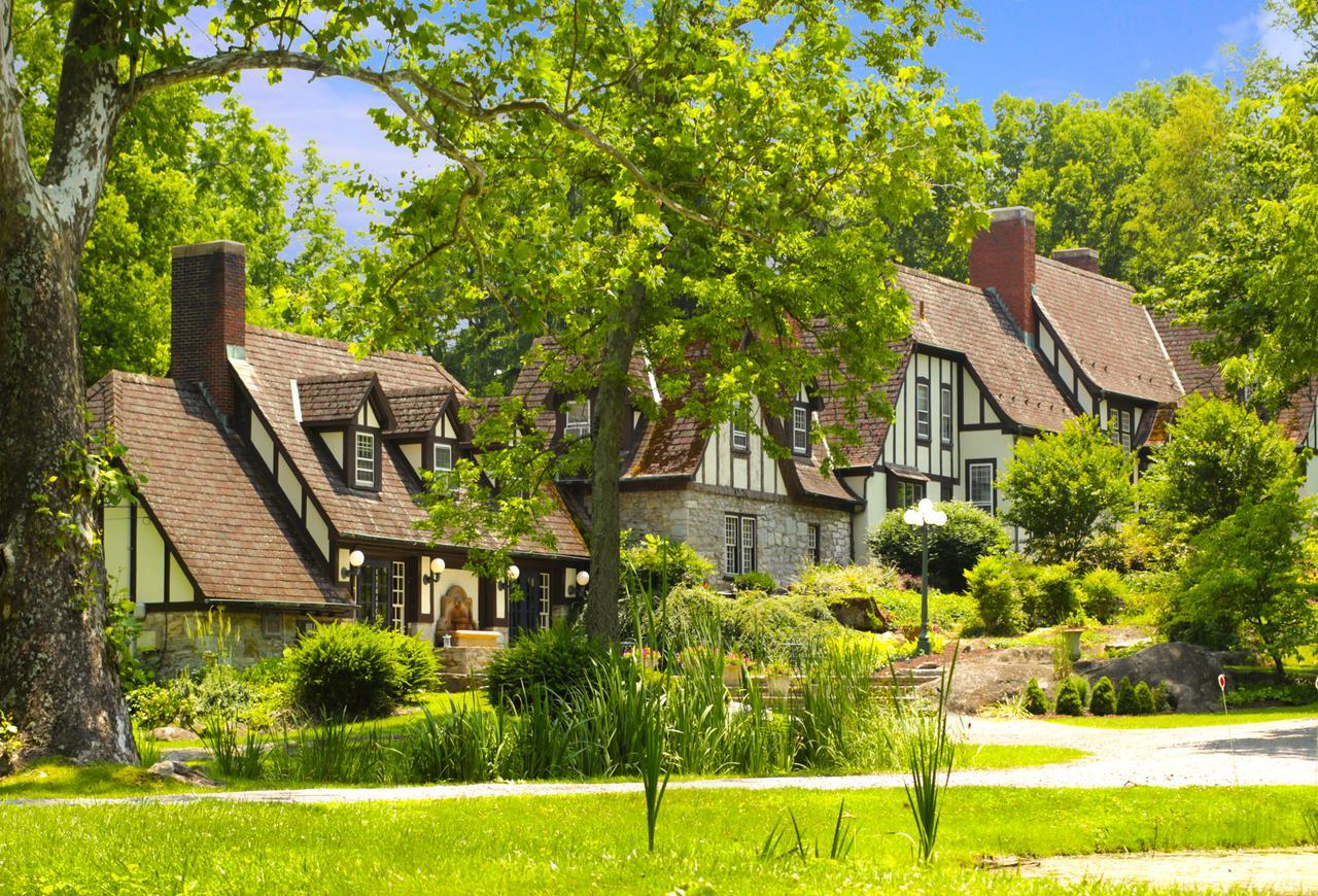 Hillbrook Inn & Spa (Adults Only) Charles Town Bagian luar foto