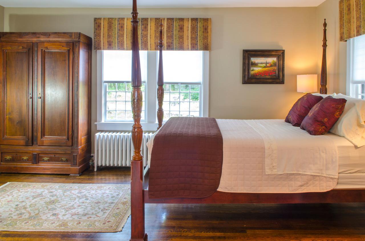 Hillbrook Inn & Spa (Adults Only) Charles Town Bagian luar foto