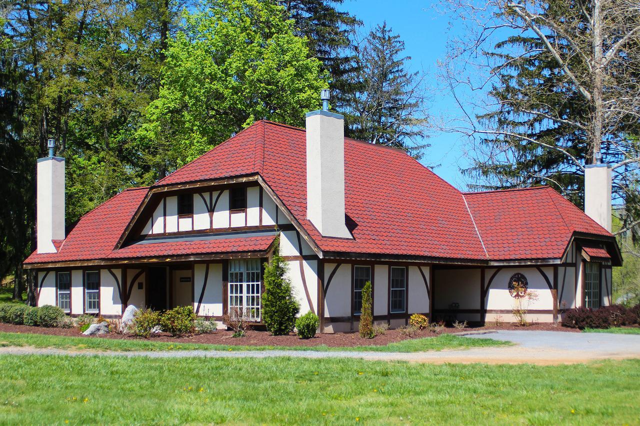 Hillbrook Inn & Spa (Adults Only) Charles Town Bagian luar foto
