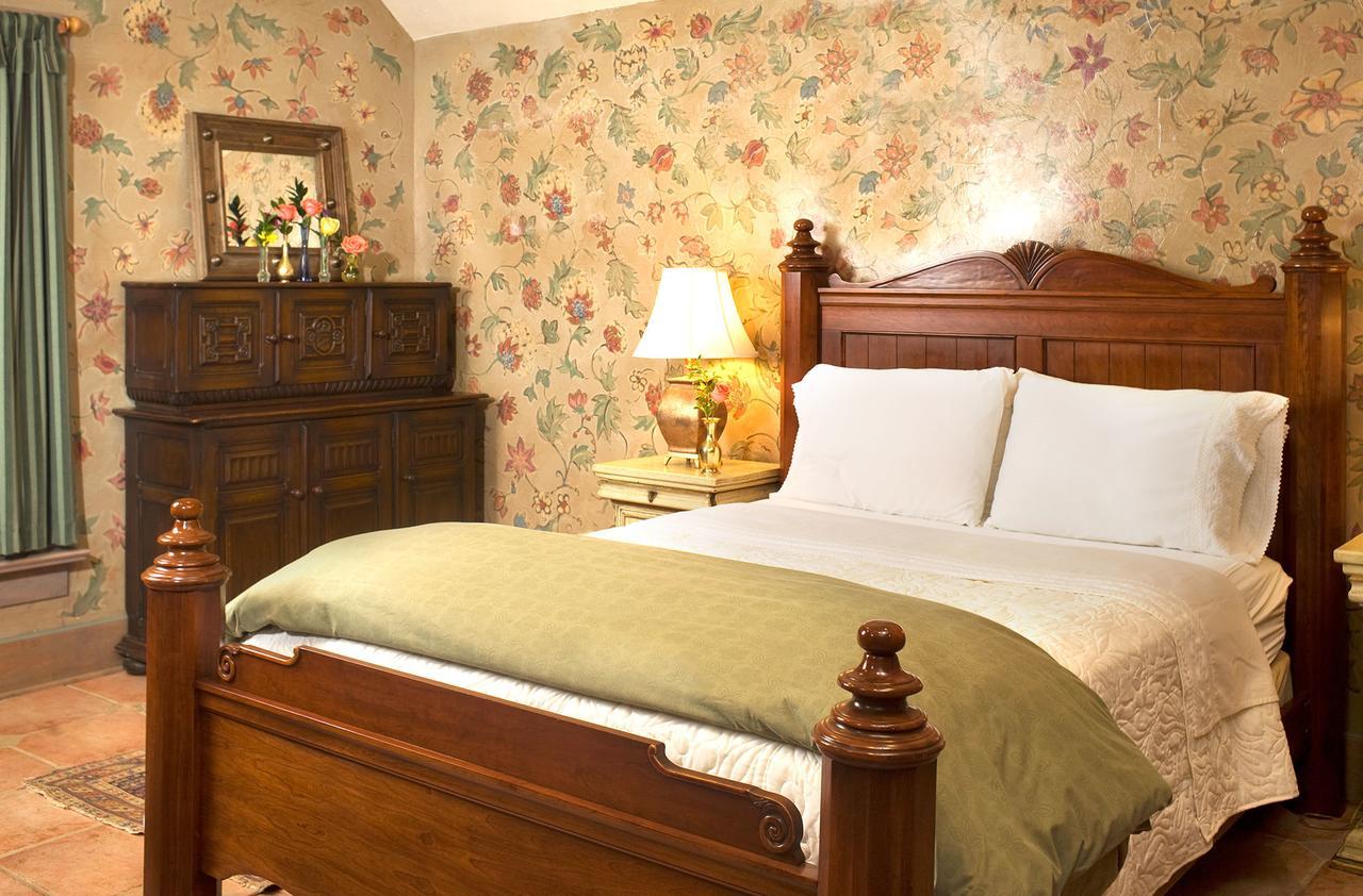 Hillbrook Inn & Spa (Adults Only) Charles Town Bagian luar foto