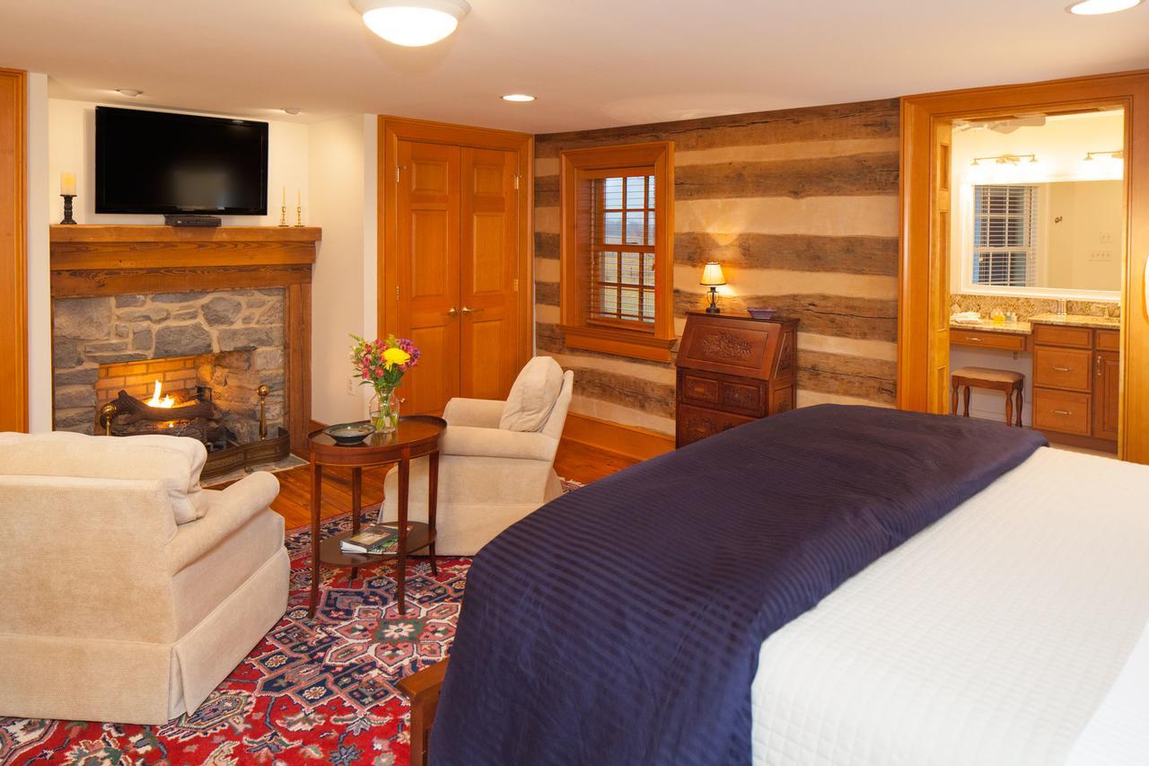 Hillbrook Inn & Spa (Adults Only) Charles Town Bagian luar foto