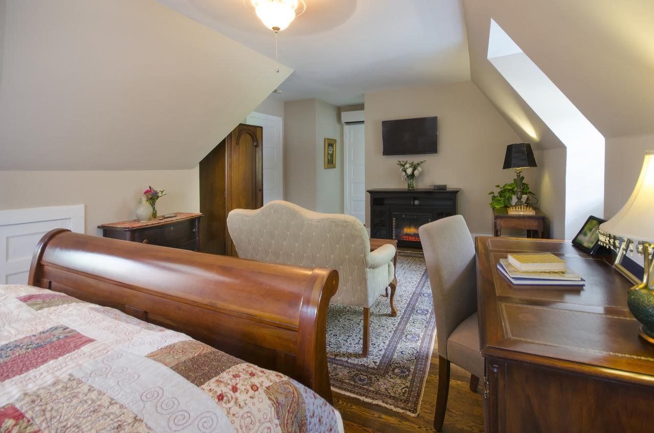 Hillbrook Inn & Spa (Adults Only) Charles Town Bagian luar foto