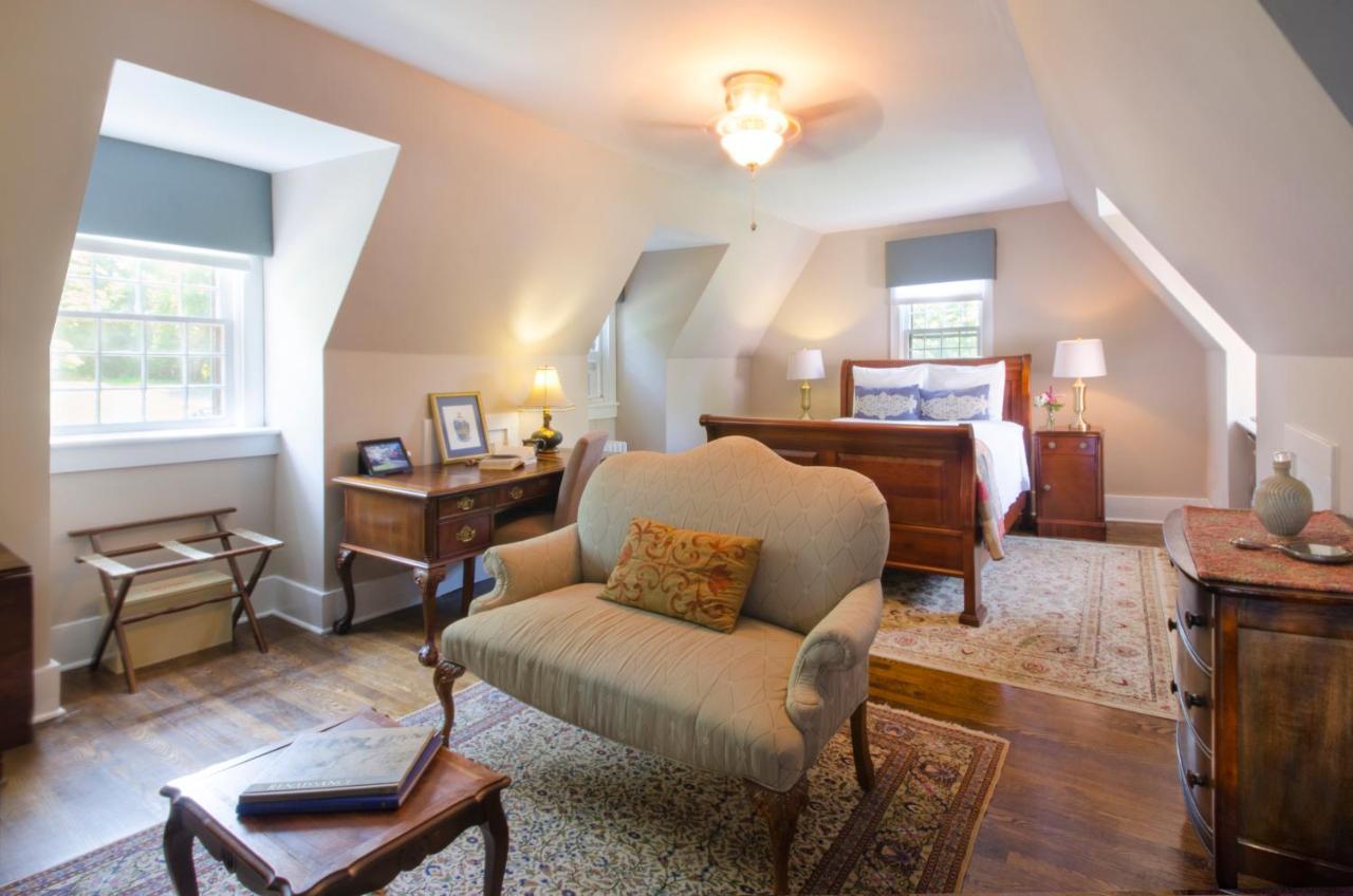 Hillbrook Inn & Spa (Adults Only) Charles Town Bagian luar foto