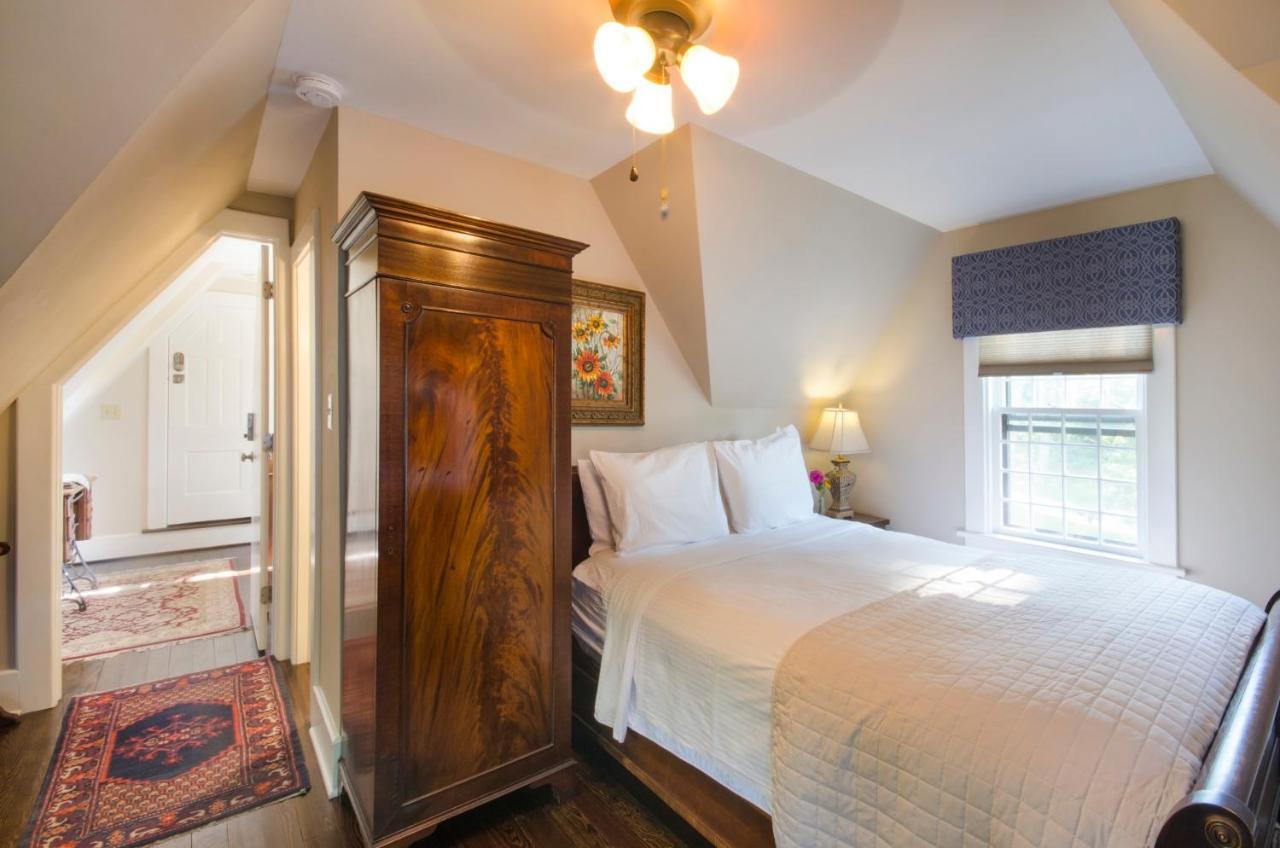 Hillbrook Inn & Spa (Adults Only) Charles Town Bagian luar foto