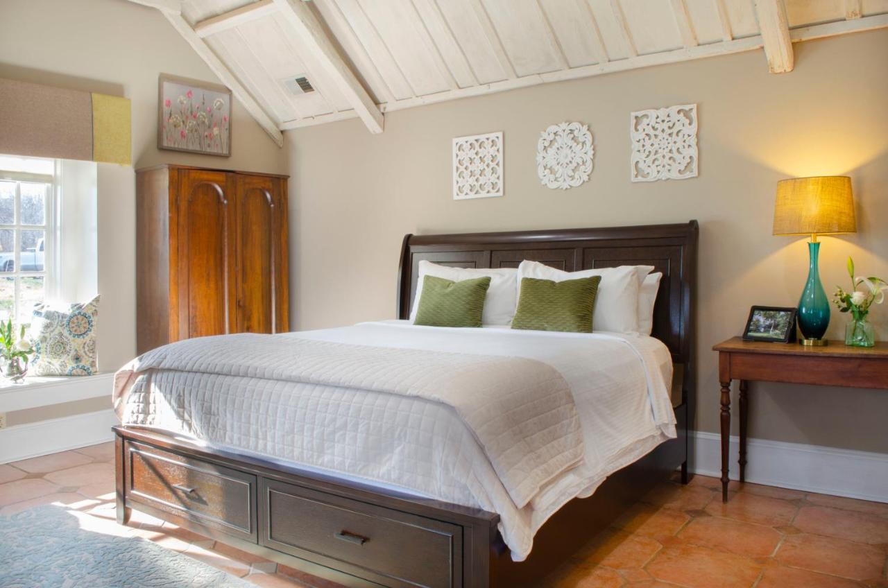 Hillbrook Inn & Spa (Adults Only) Charles Town Bagian luar foto
