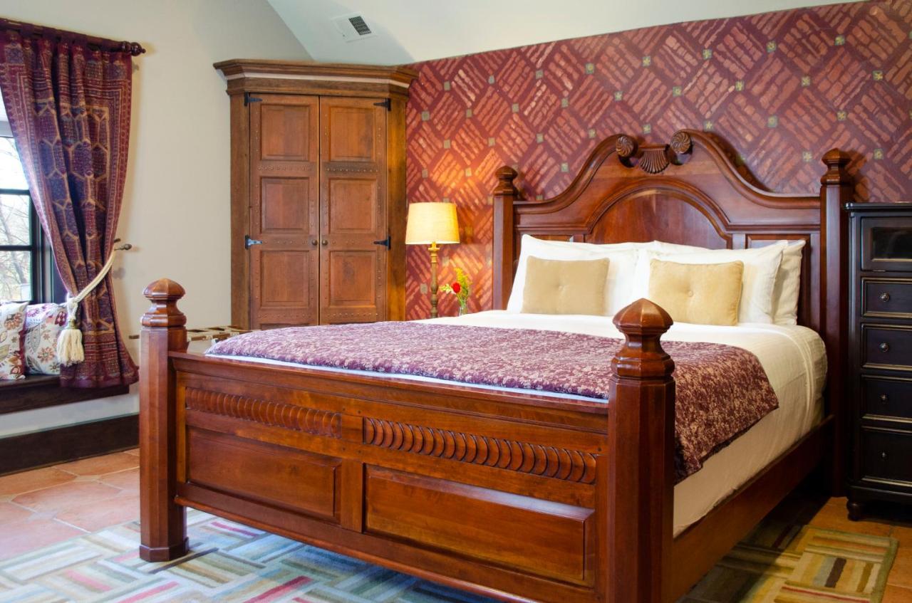 Hillbrook Inn & Spa (Adults Only) Charles Town Bagian luar foto
